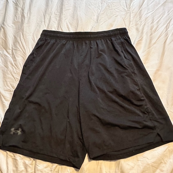 Black under armour athletic shorts size large - Picture 1 of 3